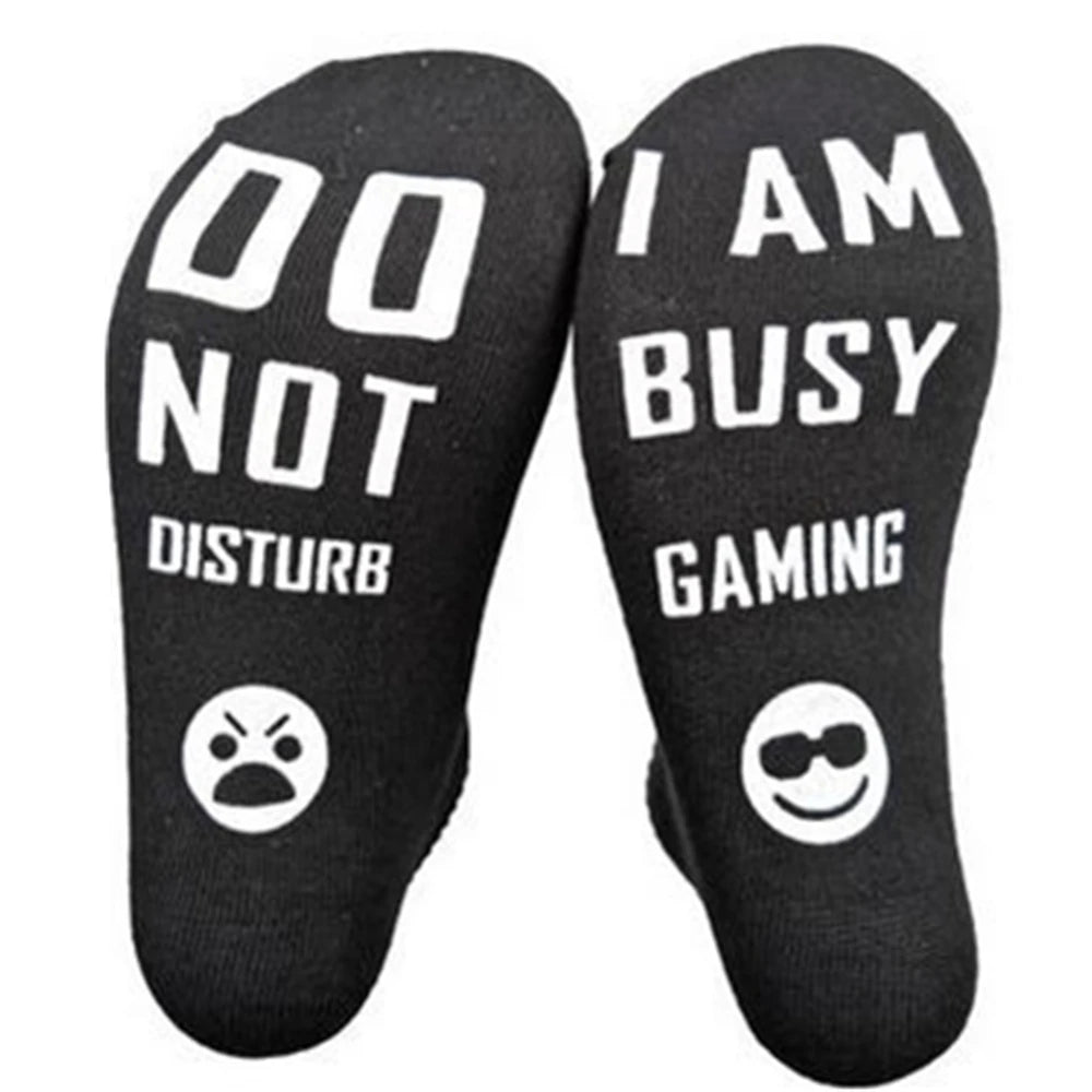 New Happy Funny Letters 'DO NOT DISTURB I AM BUSY GAMING' Socks Home Leisure Novelty Party Club Sokken Dropship