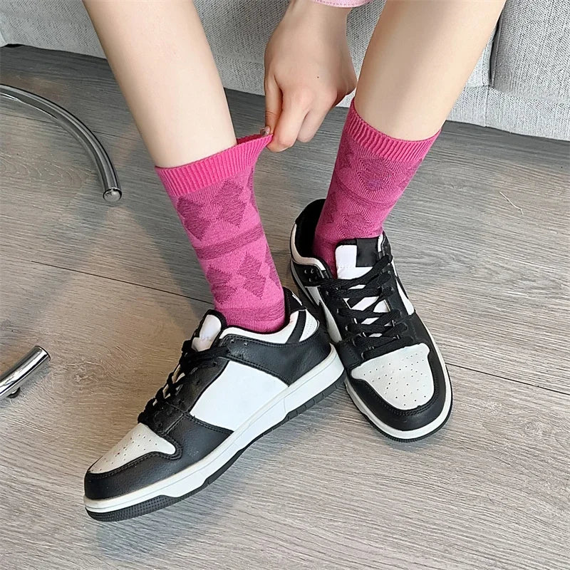 Socks For Women New Novelty Fashion Casual Girls Absorb Sweat Cotton Crew Socks Autumn Breathable Creative Color Korean Socks