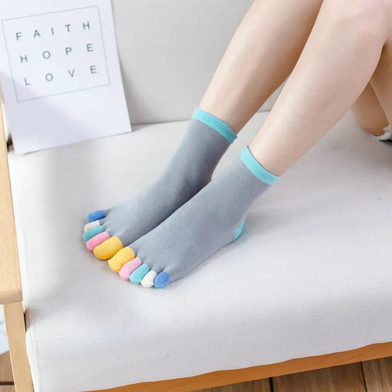 Novelty Cute Ankle Five Finger Happy Socks Woman Print Cotton Dispensing White Harajuku Girl No Show Funny Socks with Toes New