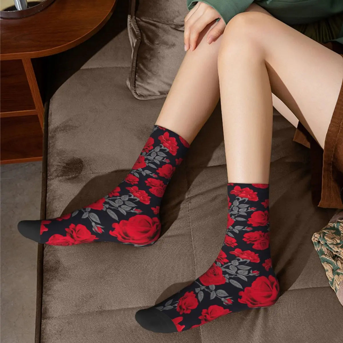 New Men's Socks Novelty Red Rose Flowers Vintage Sock Polyester Sport Women Socks Spring Summer Autumn Winter