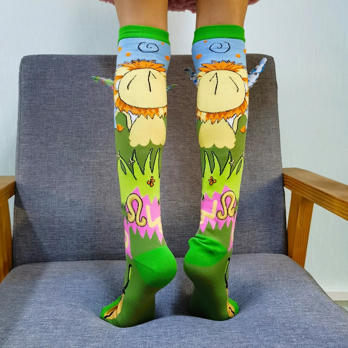 Novelty and Fun Girl Socks Cute Girl Knee Socks Girl High Socks Crown Fashion Socks