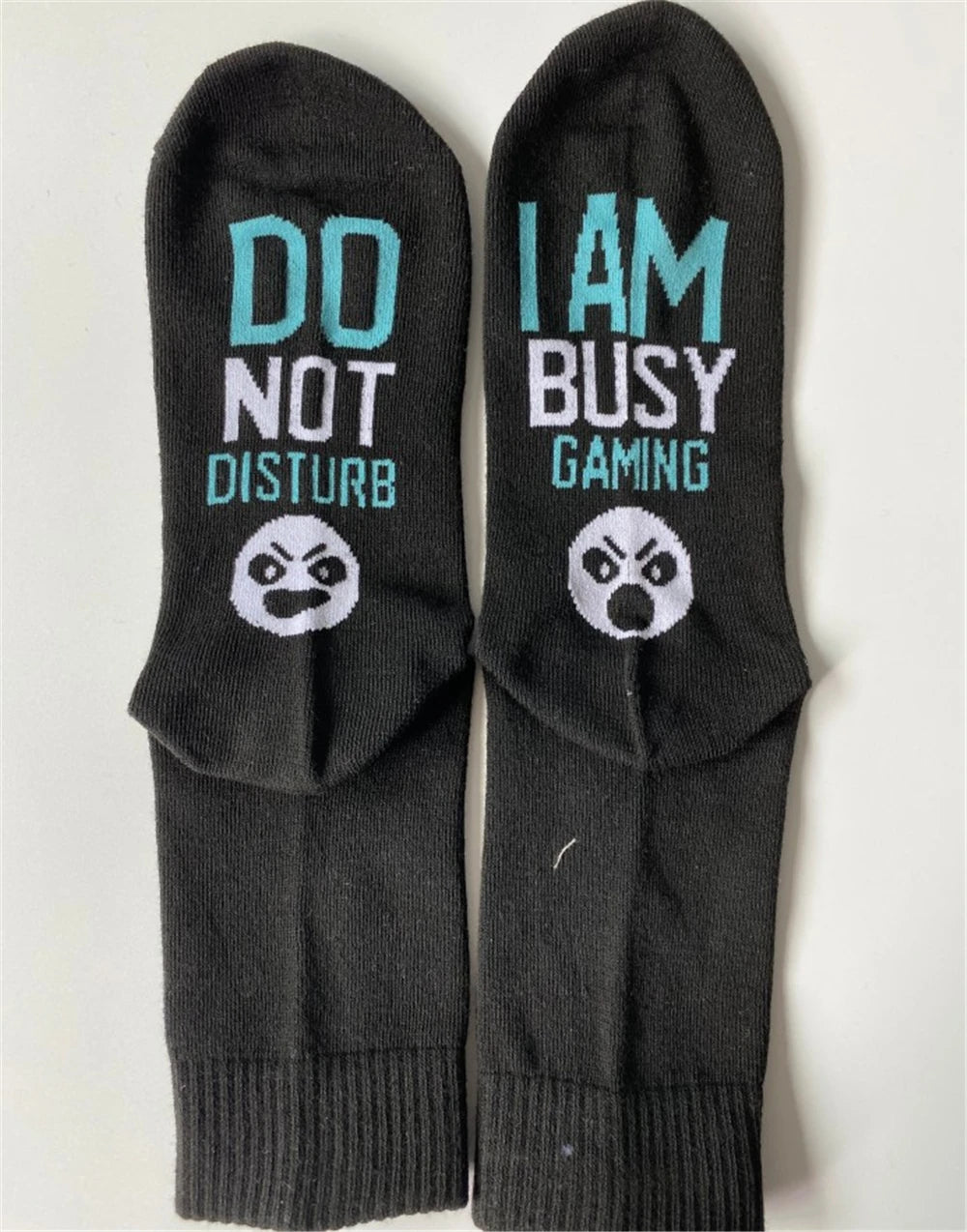 New Happy Funny Letters 'DO NOT DISTURB I AM BUSY GAMING' Socks Home Leisure Novelty Party Club Sokken Dropship