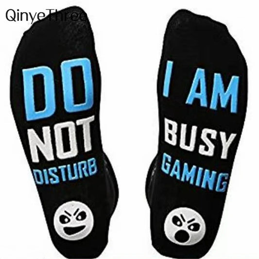 New Happy Funny Letters 'DO NOT DISTURB I AM BUSY GAMING' Socks Home Leisure Novelty Party Club Sokken Dropship