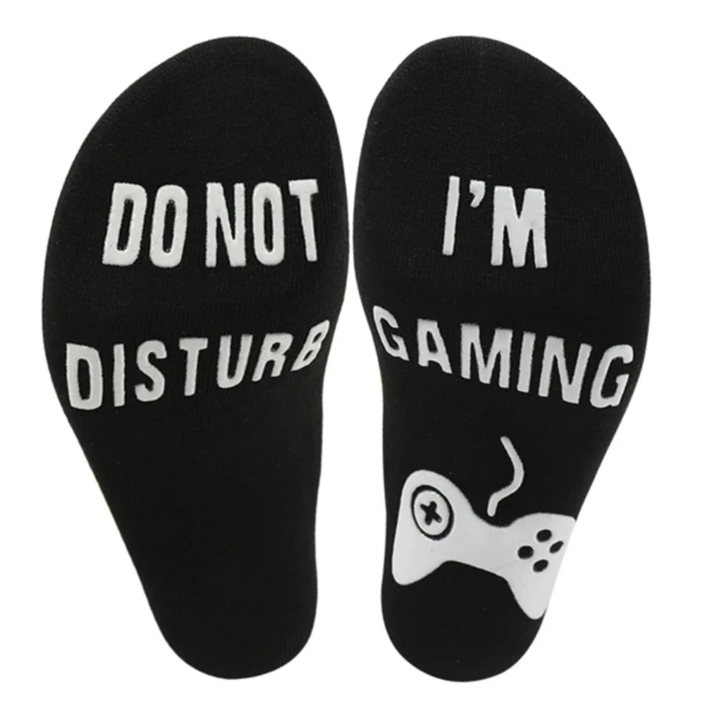 New Happy Funny Letters 'DO NOT DISTURB I AM BUSY GAMING' Socks Home Leisure Novelty Party Club Sokken Dropship