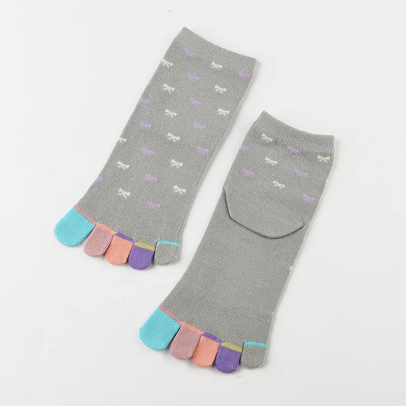 Novelty Cute Ankle Five Finger Happy Socks Woman Print Cotton Dispensing White Harajuku Girl No Show Funny Socks with Toes New